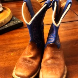 Ariat cowboy boots
